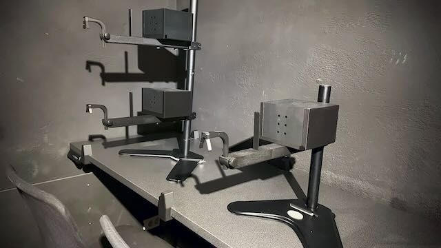 Diploscopes installés dans la salle de séance des Centres Cohérence